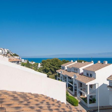 A005 - Ático dúplex en el centro de Altea con vistas parciales al mar Exterior foto