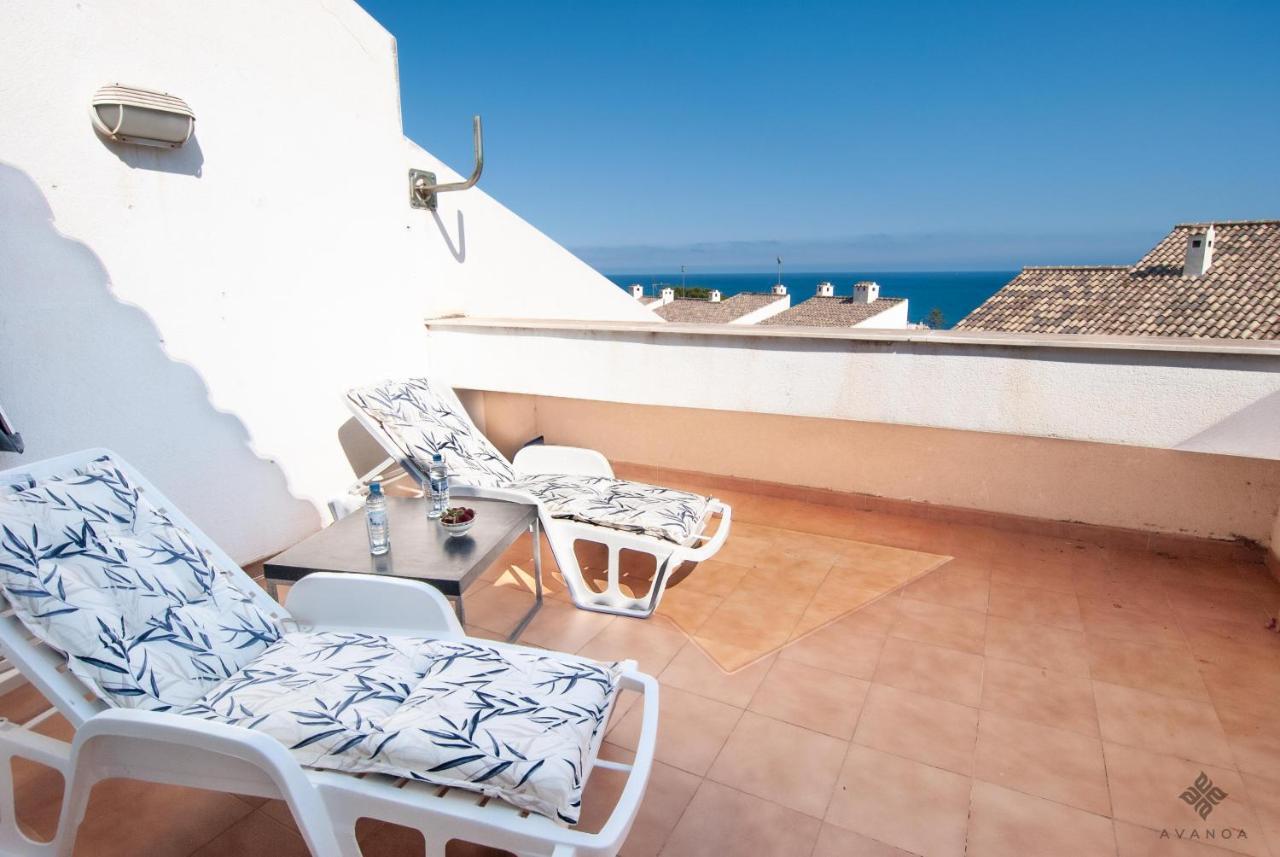 A005 - Ático dúplex en el centro de Altea con vistas parciales al mar Exterior foto