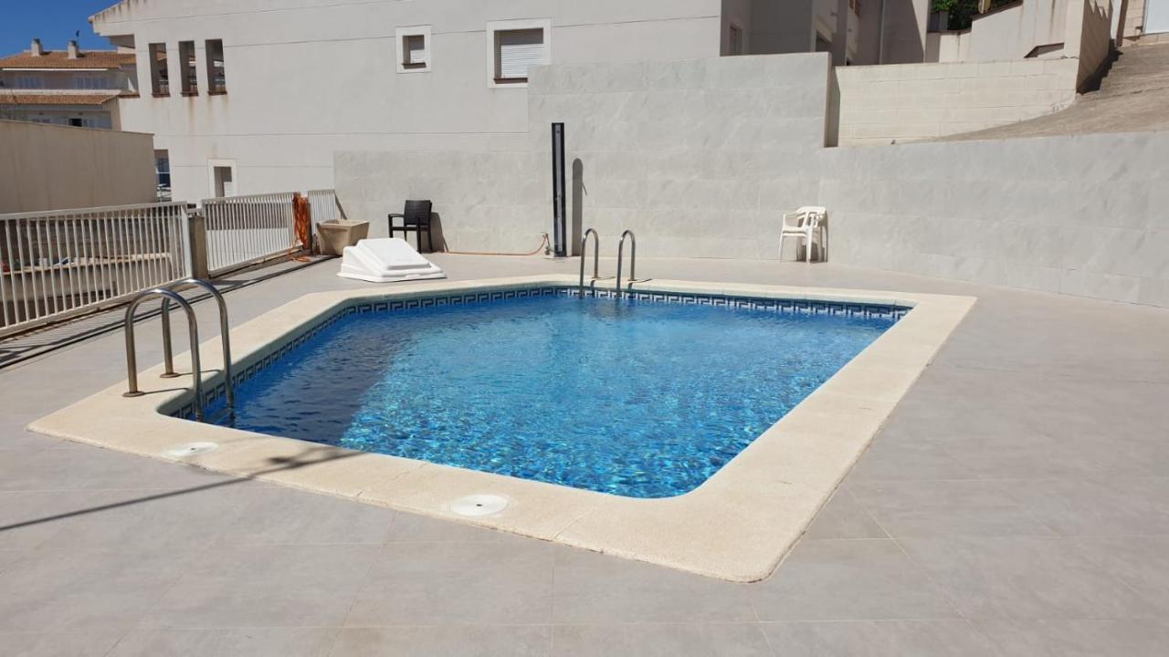 A005 - Ático dúplex en el centro de Altea con vistas parciales al mar Exterior foto