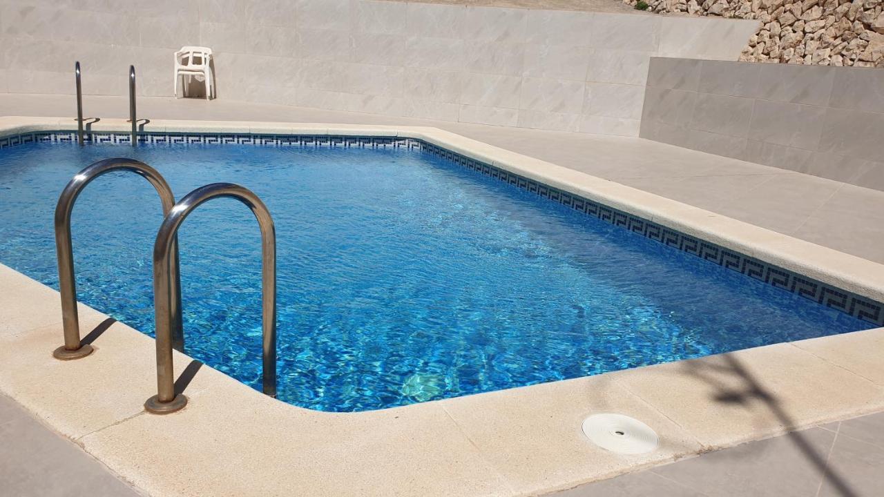 A005 - Ático dúplex en el centro de Altea con vistas parciales al mar Exterior foto