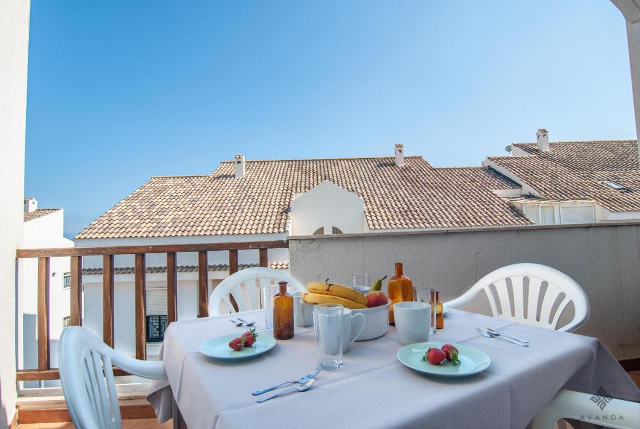 A005 - Ático dúplex en el centro de Altea con vistas parciales al mar Exterior foto